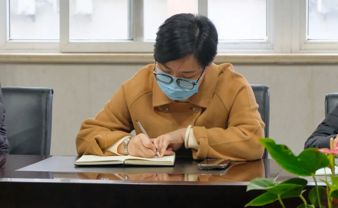 1676870841939811.jpg 640.jpg